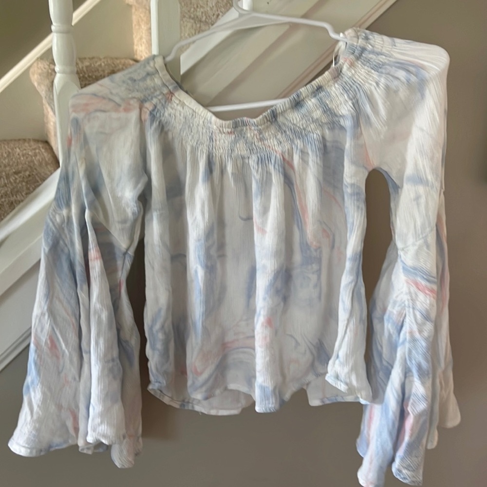 HOLLISTER Bell Sleeve Top